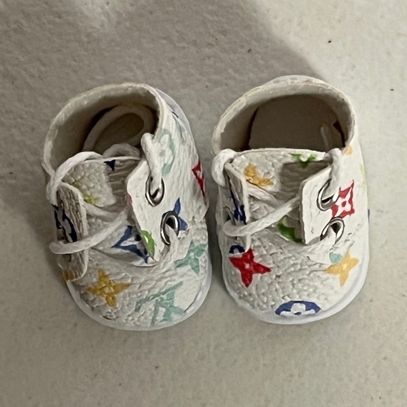 Labubu Designer Overalls Sneakers Bucket Hat 3 Piece Outfit Blue Suspenders Shoe - Picture 9 of 12